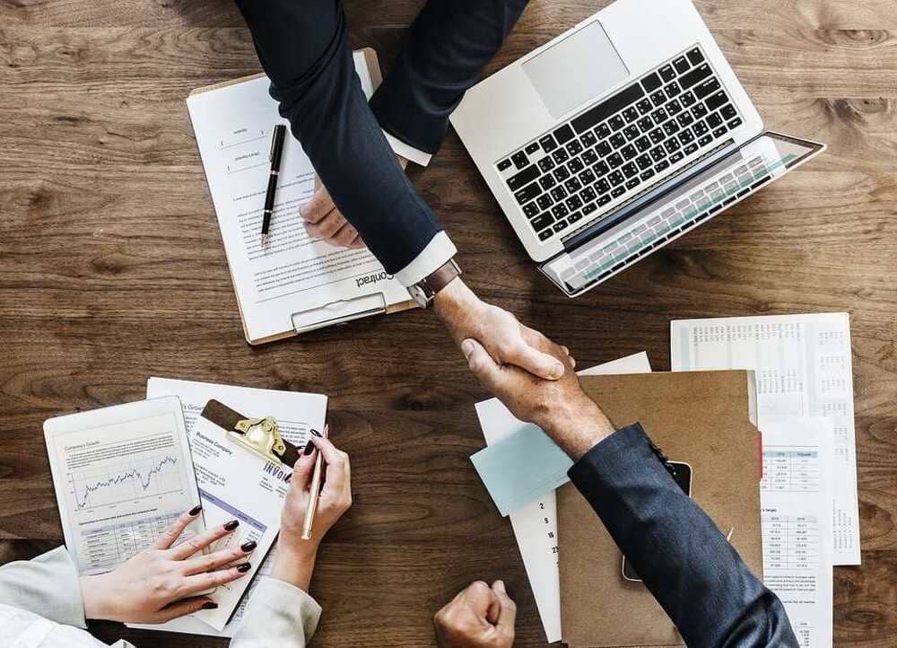 pre sales adalah