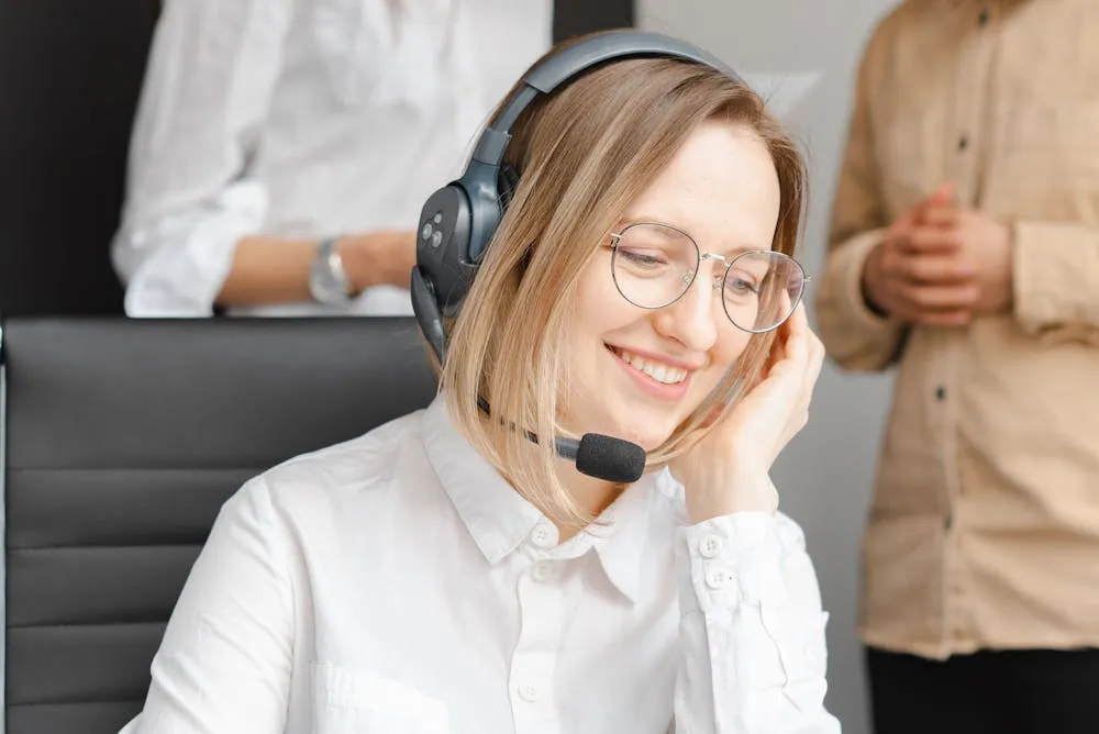 customer support 2