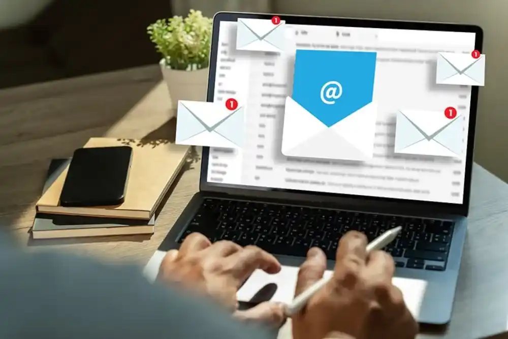media promosi email