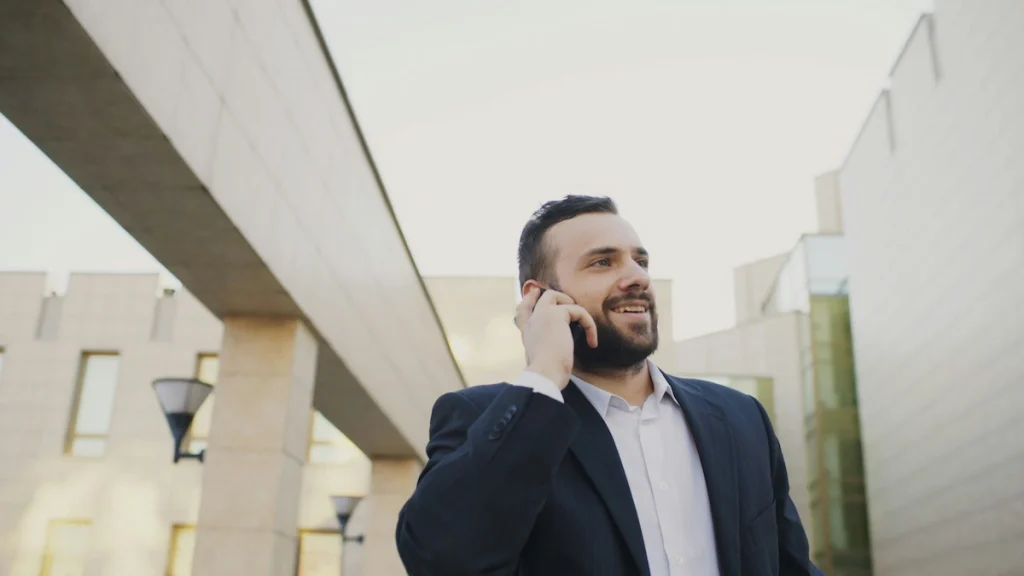 Kelebihan dan Kekurangan Hot Calling vs Cold Calling