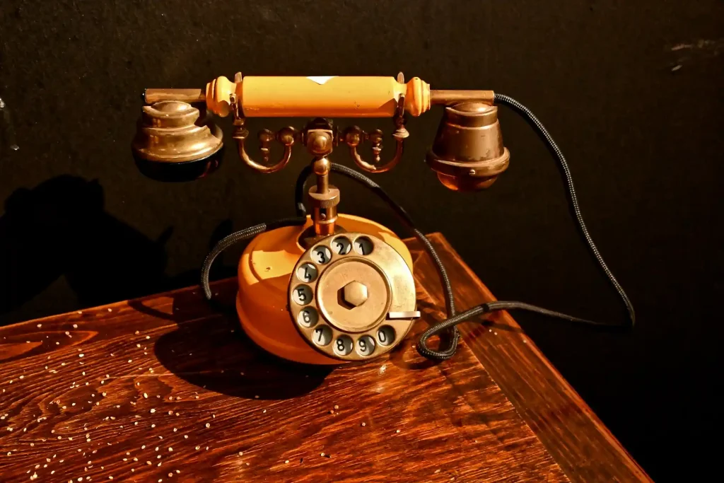 Konsep Dasar Hot Calling vs Cold Calling