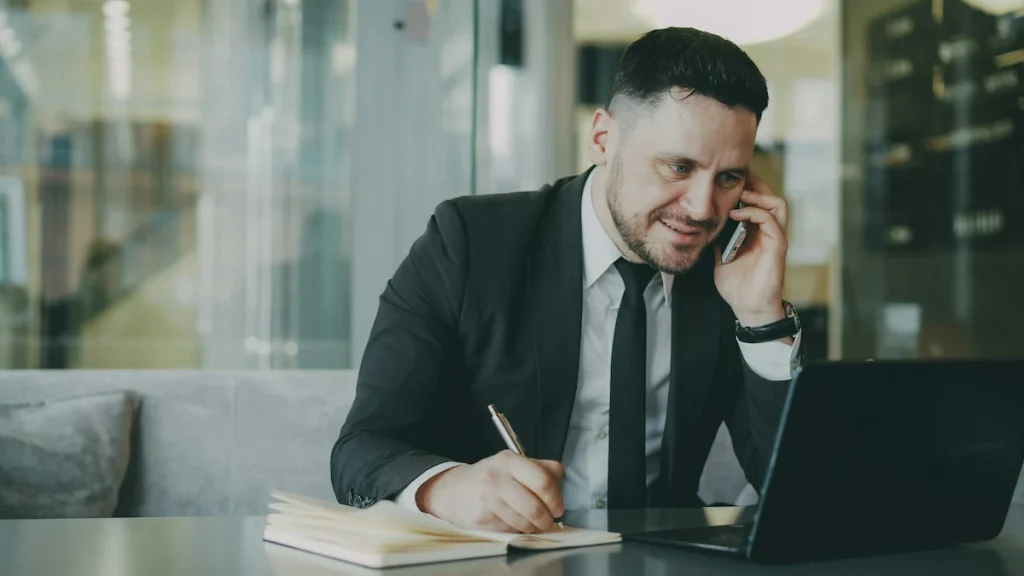Strategi Hot Calling yang Tepat dan Contoh Templatenya