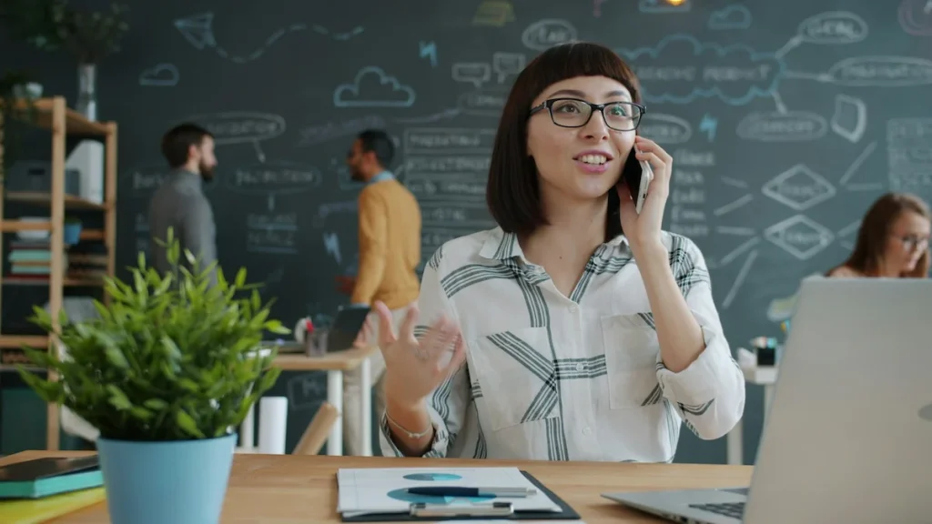 Tips Warm Calling: Buka Percakapan yang Natural, Tidak Template