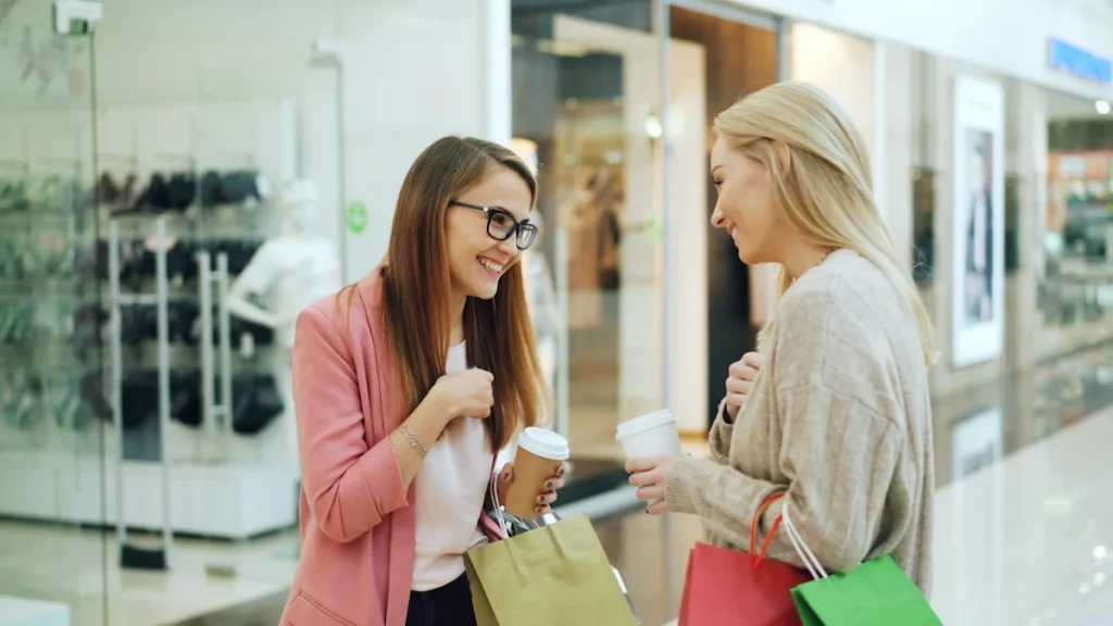 Cari Tahu Apa Itu Customer First Lebih Dulu