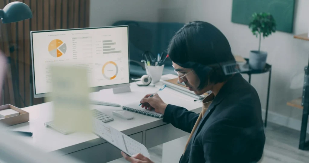 Bagaimana Cara Kerja Analytical CRM Melihat Pola Keluhan?