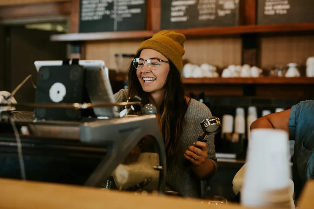Seperti Apa Hubungan Customer Service vs Customer Experience?