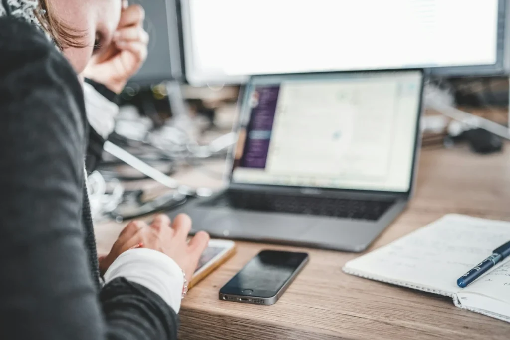 Contoh Chat Pelayanan Customer Service yang Baik