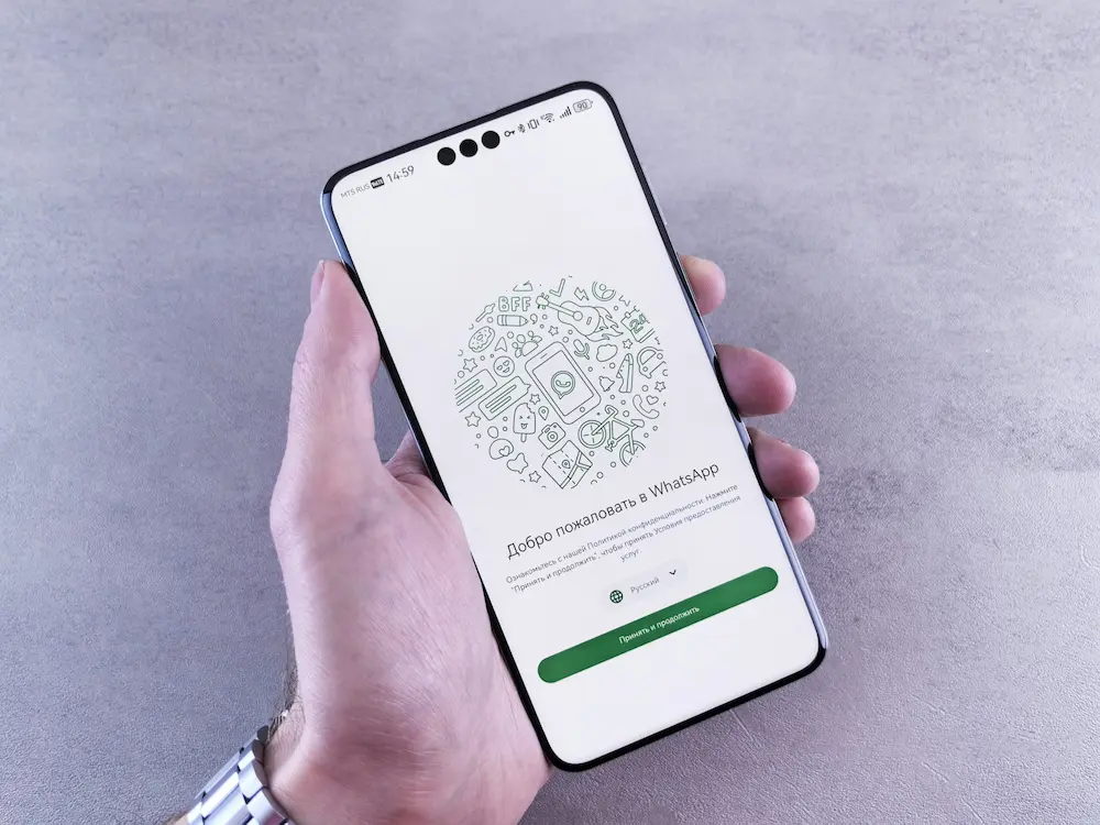 Kelebihan WA Bisnis Berdasarkan Pengalaman CRM.id