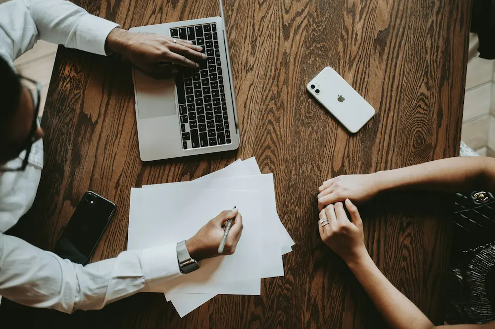 Lalu, Seperti Apa Service Desk dalam CRM? (Ini yang CRM.id Amati)