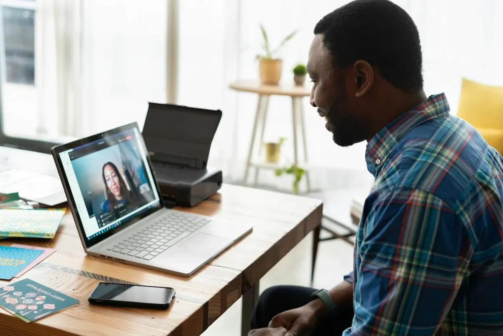 Cara Mengaktifkan dan Mengoptimalkan Video Call WhatsApp untuk Bisnis