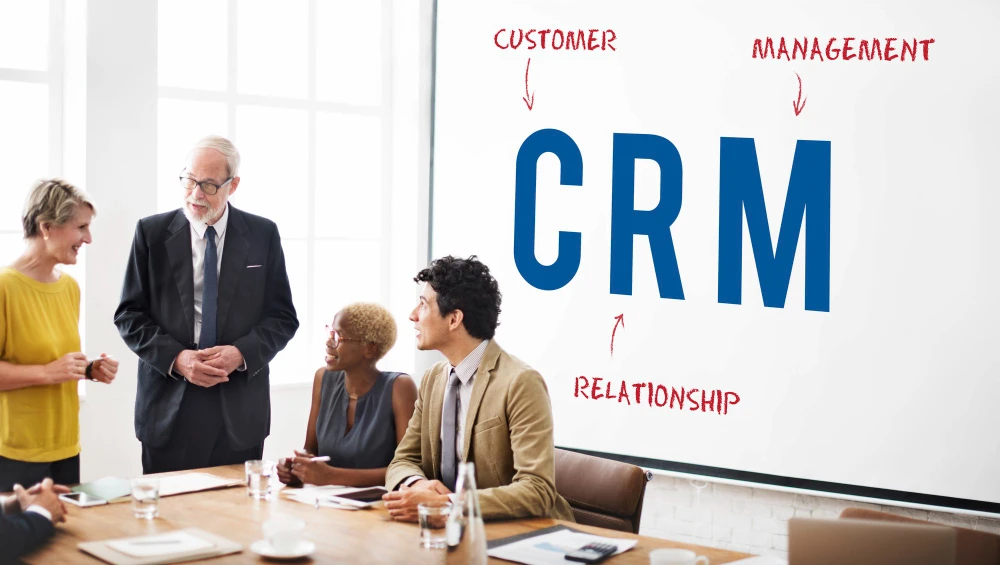 Stop Pakai Cara Lama! Coba Beralih ke WhatsApp Business API dan CRM